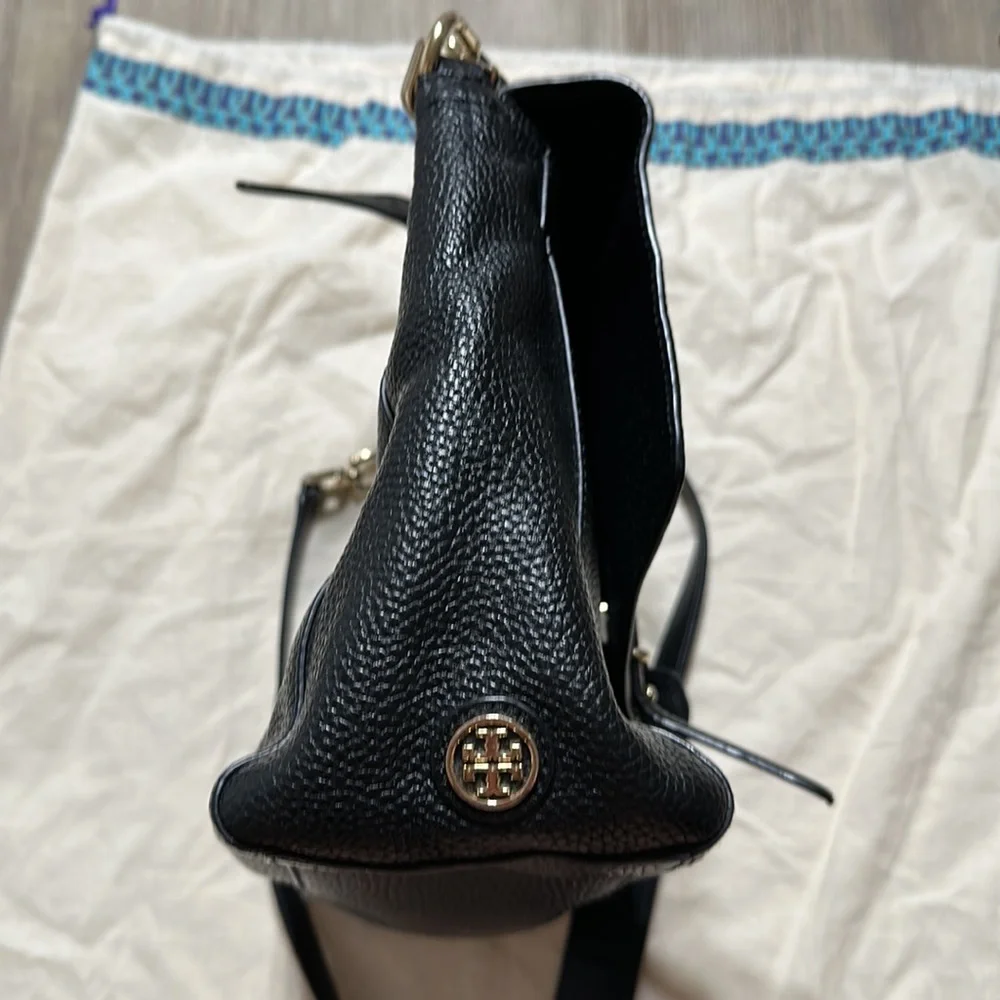 Tory Burch Crossbody - Picture 8 of 10